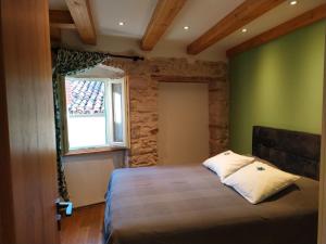 Ένα ή περισσότερα κρεβάτια σε δωμάτιο στο Luxury apartment - Old soul with a new heart