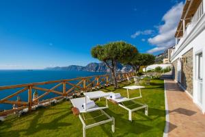 Foto da galeria de Luxury Villa Malika - Great View on Capri&Positano em Praiano