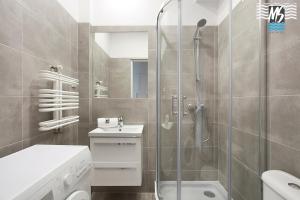 Koupelna v ubytování MS Apartments Kopernicus II