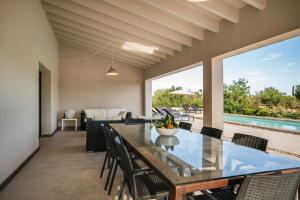 The swimming pool at or close to Villa Can Llorenç