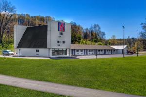 Gallery image of Motel 6 Bellville, OH in Bellville