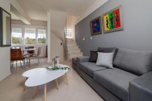 Posedenie v ubytovaní Pigadaki Villas Polychrono
