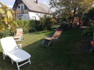 Vonkajšia záhrada v ubytovaní Holiday home in Balatonfenyves 38430
