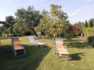 Vonkajšia záhrada v ubytovaní Holiday home in Balatonfenyves 38430