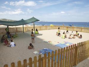 Hosté ubytování LLOGUER30 Los delfines, swimming pools , near the beach and with parking