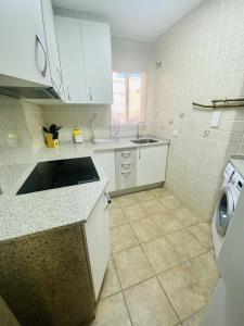 Kuchnia lub aneks kuchenny w obiekcie A886 - Entreplayas - 2004 Finestrat s.l.