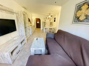 Telewizja i/lub zestaw kina domowego w obiekcie A886 - Entreplayas - 2004 Finestrat s.l.