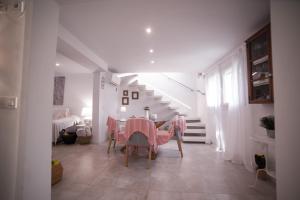 Foto dalla galleria di CA'N MARC (CHARMING HOUSE CENTER ISLAND) a Vilafranca de Bonany
