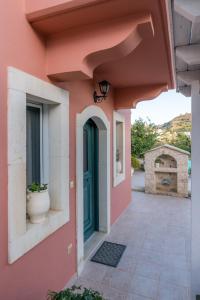 Fotografie z fotogalerie ubytování Vrisanos v destinaci Pitsidia