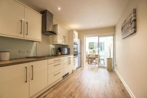 Fotografie z fotogalerie ubytování The Cwtch - 3 Bedroom Holiday Home - Pentlepoir v destinaci Saundersfoot