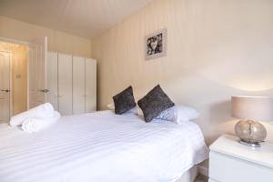 Fotografie z fotogalerie ubytování The Cwtch - 3 Bedroom Holiday Home - Pentlepoir v destinaci Saundersfoot