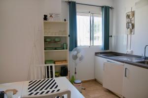 Η κουζίνα ή μικρή κουζίνα στο B&B Los Zuecos