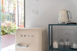 Coffee and tea making facilities at Fornace Loft with Dependance R&R