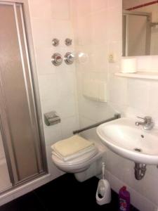 Phòng tắm tại Apartmenthaus Home24