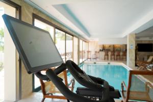 Basen w obiekcie Huge Golf and Spa Mansion 8 min from Puerto Banus lub w pobliżu