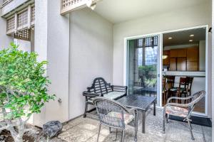 Patio nebo venkovní prostory v ubytování Waikoloa Colony Villas 1703
