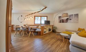 Gallery image of Hochwart Apartment - mit eigenem Garten in Saalbach-Hinterglemm