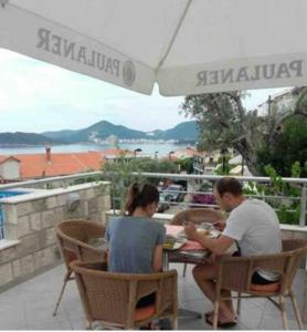 Afbeelding uit fotogalerij van BMV room with west island view in Sveti Stefan