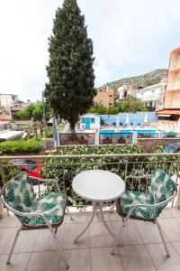 A balcony or terrace at Hotel Electra