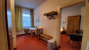 Posezení v ubytování B&B Hotel das onkel fritz