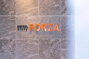 Hotel Forza Osaka Namba的证书、奖牌、标识或其他文件