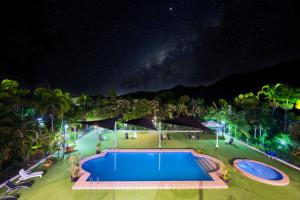Amaroo On Mandalay, Magnetic Island内部或周边的泳池