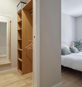 Posteľ alebo postele v izbe v ubytovaní CONCHA SUITE Brand NEW & Style