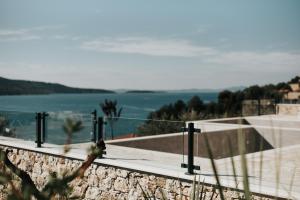 Gallery image of Elia Luxury Suites in Plataria +101 photos