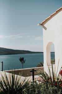 Gallery image of Elia Luxury Suites in Plataria