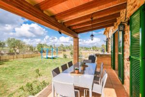 Patio nebo venkovní prostory v ubytování Finca Calderitx