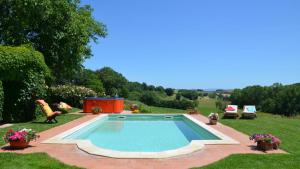 The swimming pool at or close to CASETTA SELVELLA 4&1, Emma Villas