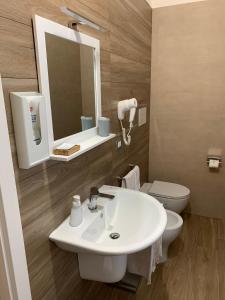 Koupelna v ubytování B&B Piano Romano -con parcheggio privato gratuito-