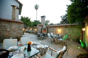 Un restaurant sau alt loc unde se poate mânca la Castle Inn Boutique Hotel