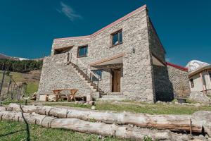 Gallery image of Kazbegi Hut in Kazbegi