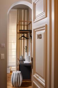 A bathroom at MiraMe Athens Boutique Hotel-House of Gastronomy