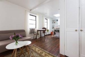 Gallery image of Cozy bright studio - Soho/Greenwich Village - 30+Days Only in New York