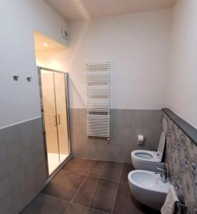 Ванная комната в Casa Remo - dolce soggiorno nella Piazza di Greve