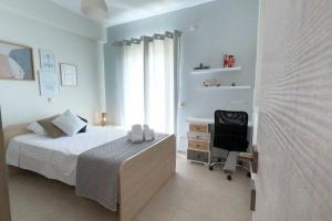 A television and/or entertainment centre at Gianna's Villa Gialova