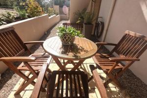A balcony or terrace at Gianna's Villa Gialova