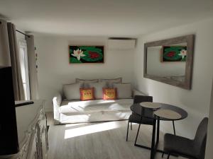 Fotografie z fotogalerie ubytování Magnifique Rez de Jardin Tropézien v Saint Tropez
