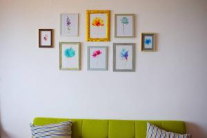 A seating area at Magnificent sea view,clean and bright apartments