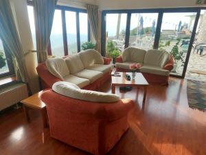 Posezení v ubytování Hotel Isaraiko Spiti Agia Theodora
