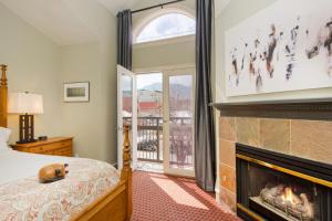 Katil atau katil-katil dalam bilik di The Bradley Boulder Inn
