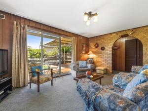 O zonă de relaxare la Raymond Coastal Cottage