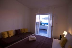 Φωτογραφία από το άλμπουμ του SEA VIEW APARTMENT with big terrace / 2 rooms σε Barbat na Rabu