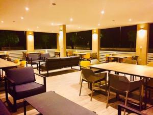 Posezení v ubytování Restavracija in prenočišča ČARDA