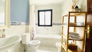 Kúpeľňa v ubytovaní Loft Playa Suite Málaga