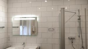 Et badeværelse på Villa Cella + 61 billeder