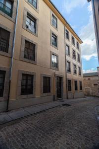 Budova, v ktorej sa apartmán nachádza