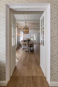 Fotografie z fotogalerie ubytování Tiismani Villa v destinaci Kärdla + 24 fotografií